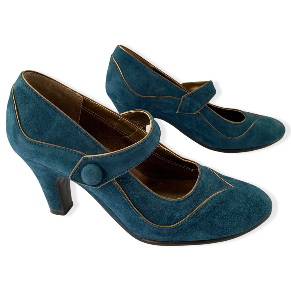 Blue Suede Mary Janes w/ Gold Detail Aerosoles 6.5
